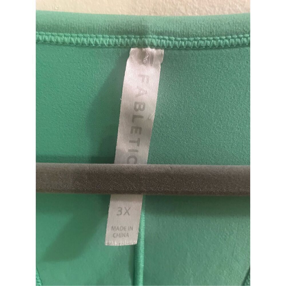 Fabletics Tank Top - Picture 2 of 3